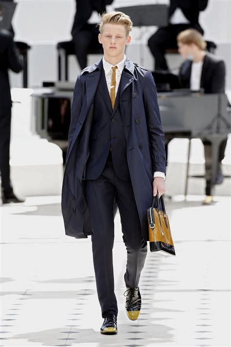 burberry mens ss16|Burberry Spring 2016 Menswear Collection .